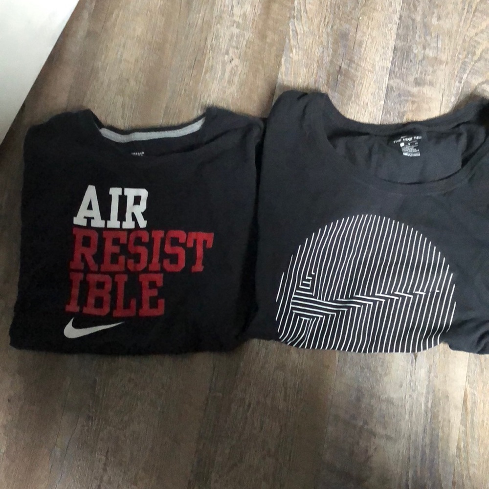 Nike short sleeve shirts size xl